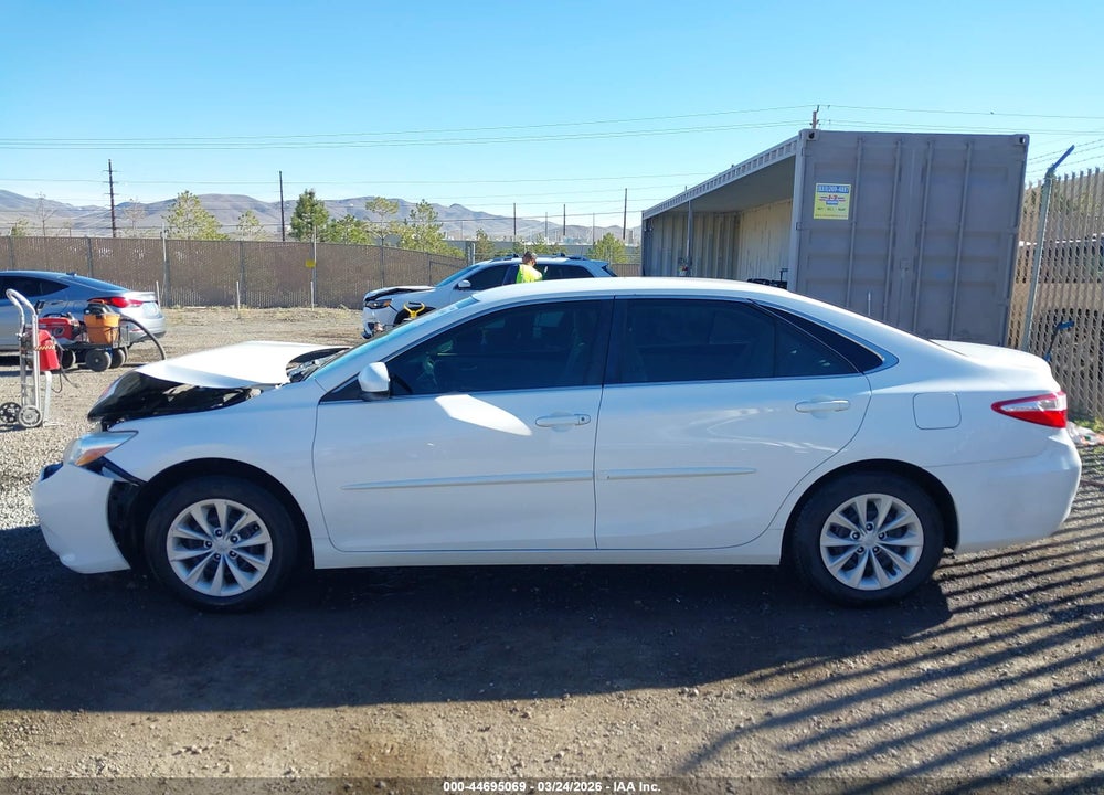 2017 TOYOTA CAMRY LE VIN: 4T1BF1FK7HU669937