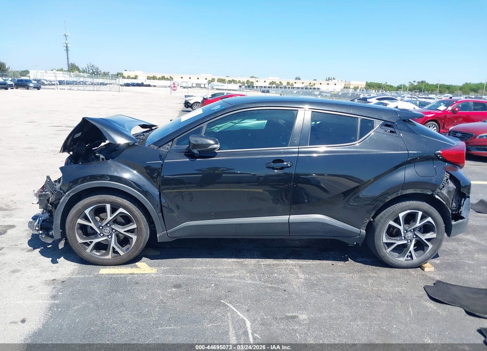 2020 TOYOTA C-HR XLE VIN: NMTKHMBX3LR105800