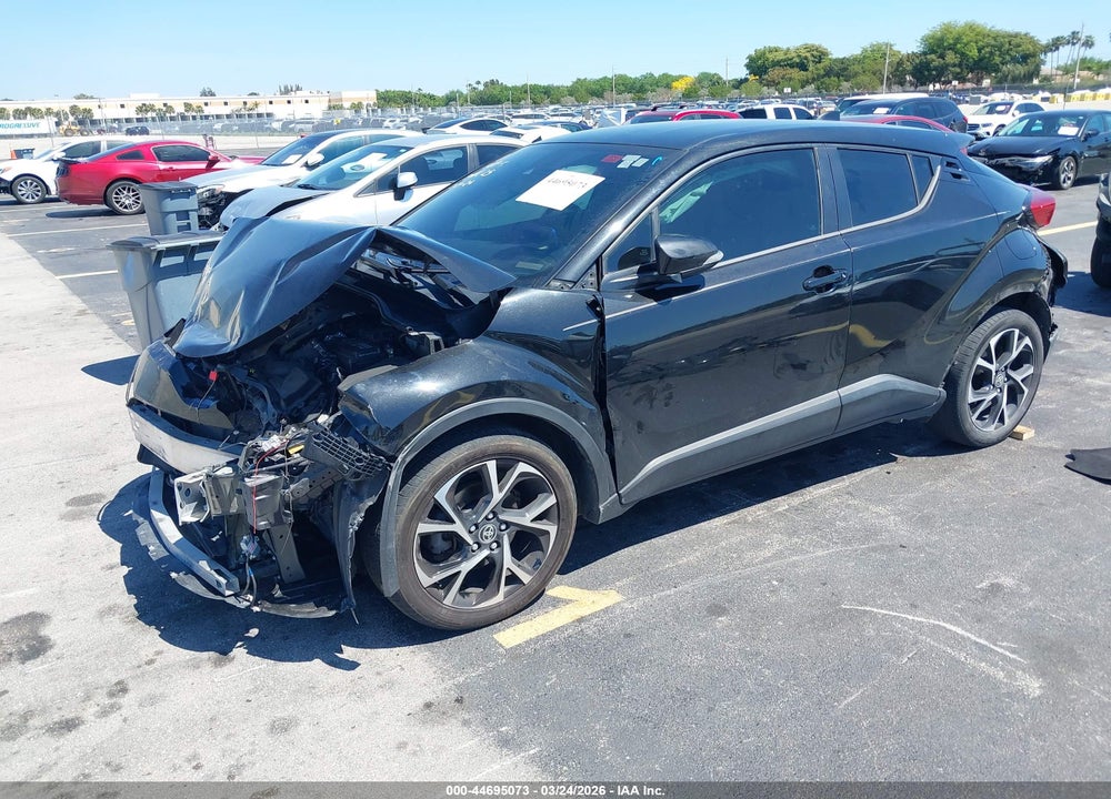 2020 TOYOTA C-HR XLE VIN: NMTKHMBX3LR105800