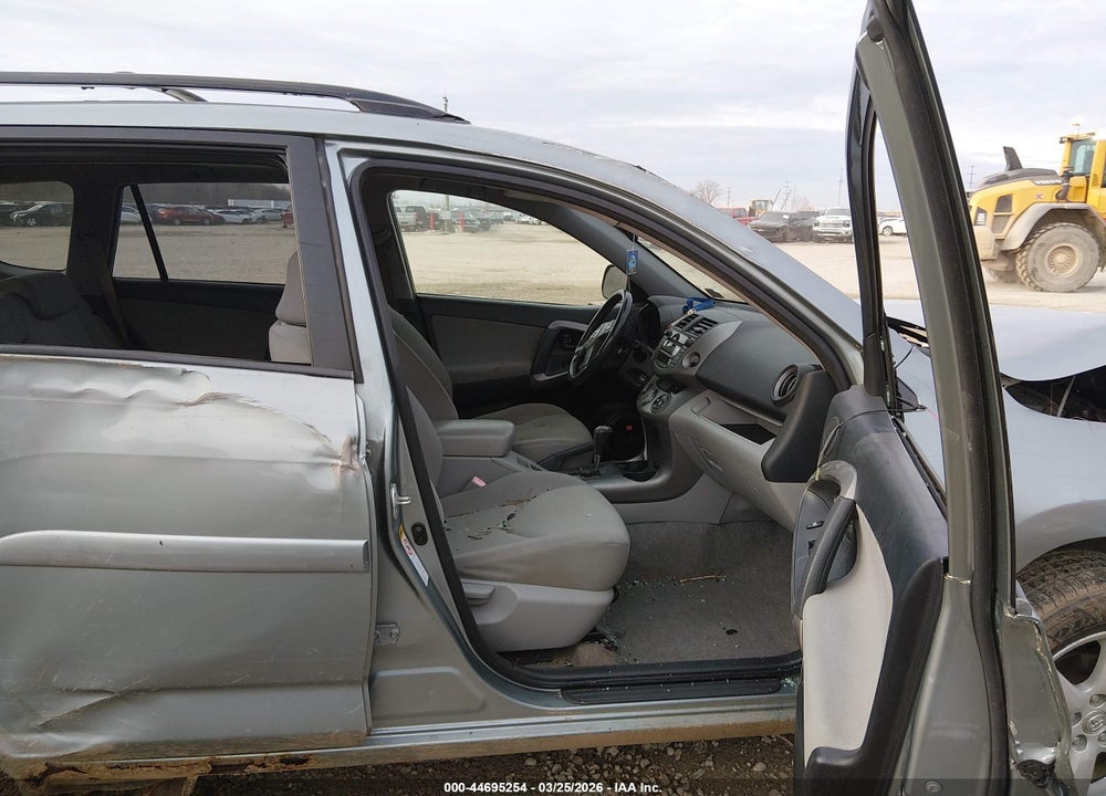 2007 TOYOTA RAV4 LIMITED VIN: JTMBD31V975080890