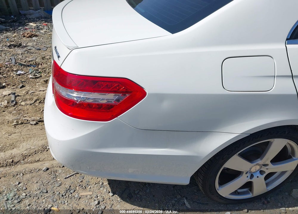 2011 MERCEDES-BENZ E 350 4MATIC VIN: WDDHF8HB1BA485158