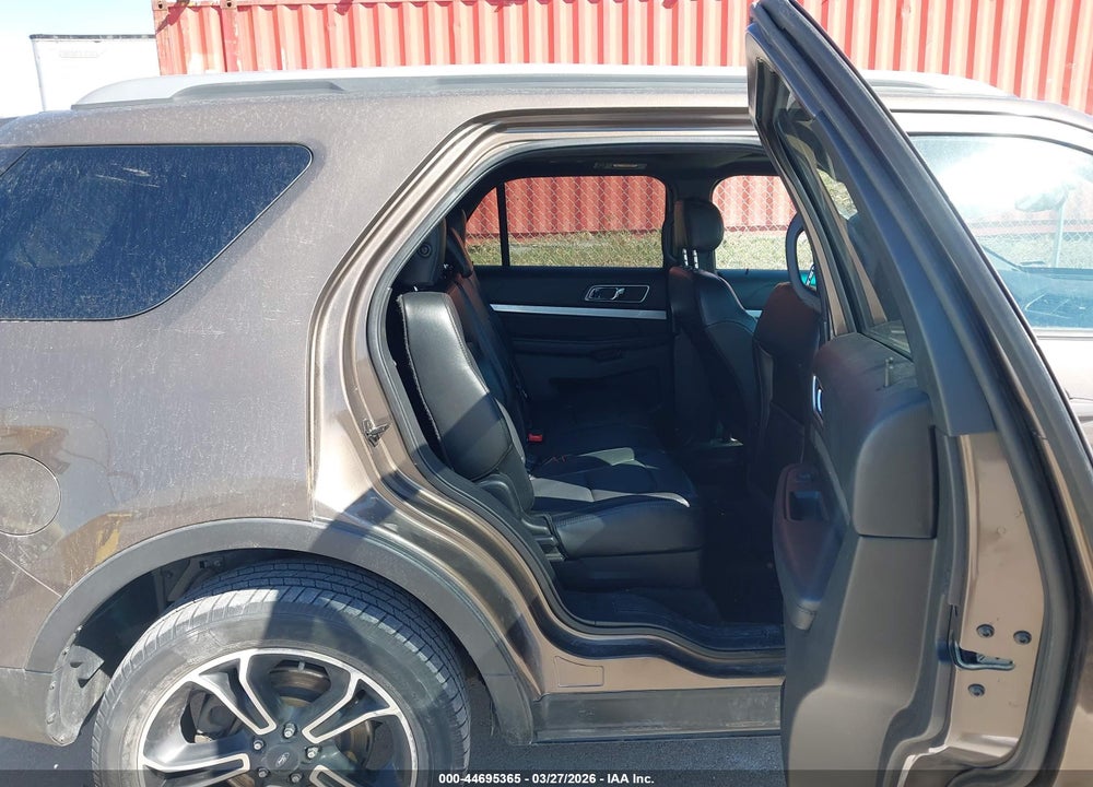 2016 FORD EXPLORER XLT VIN: 1FM5K8D83GGD18030
