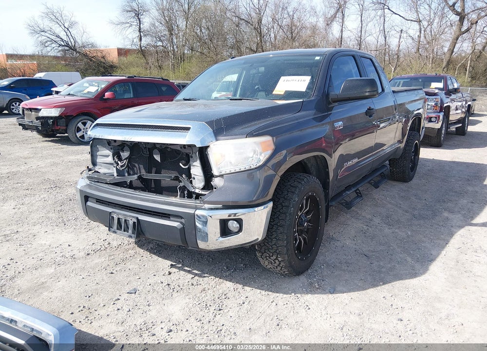 2015 TOYOTA TUNDRA SR5 5.7L V8 VIN: 5TFUW5F19FX456480