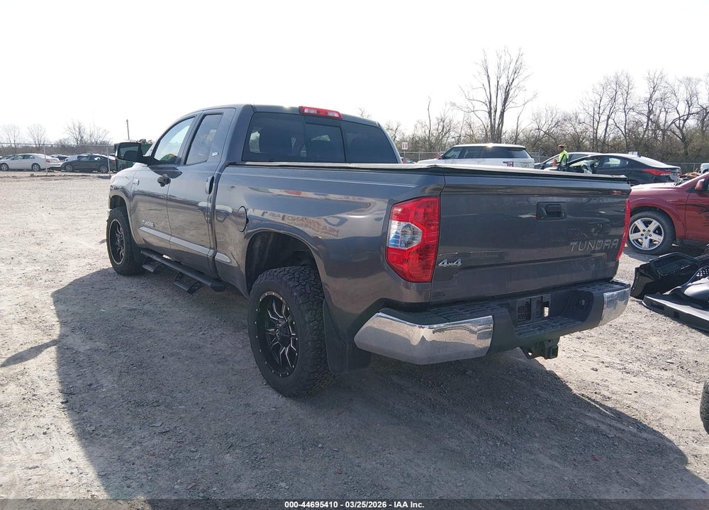 2015 TOYOTA TUNDRA SR5 5.7L V8 VIN: 5TFUW5F19FX456480