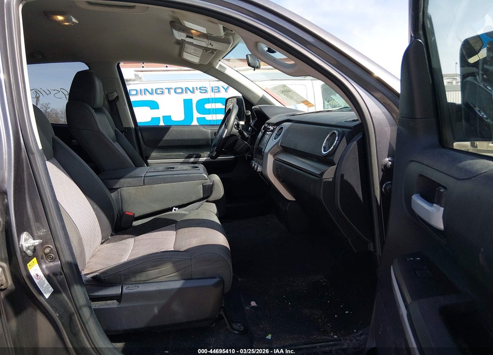 2015 TOYOTA TUNDRA SR5 5.7L V8 VIN: 5TFUW5F19FX456480