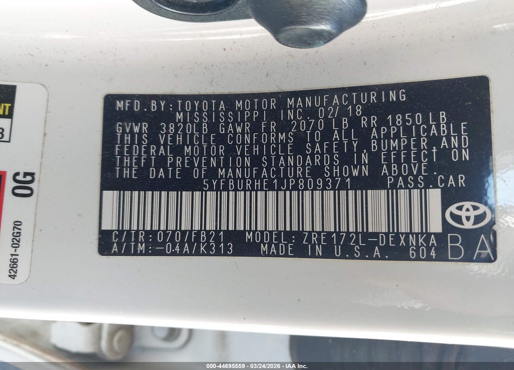 2018 TOYOTA COROLLA LE VIN: 5YFBURHE1JP809371