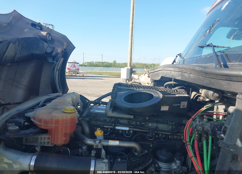 2019 FREIGHTLINER NEW CASCADIA 126 VIN: 3AKJHHDRXKSGC5961