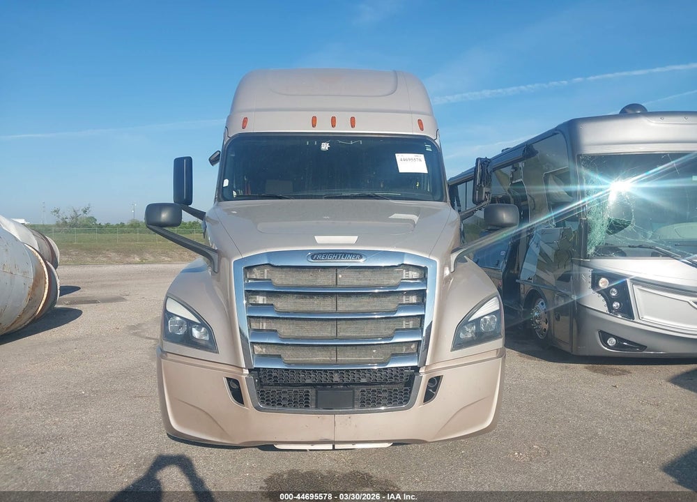 2019 FREIGHTLINER NEW CASCADIA 126 VIN: 3AKJHHDRXKSGC5961
