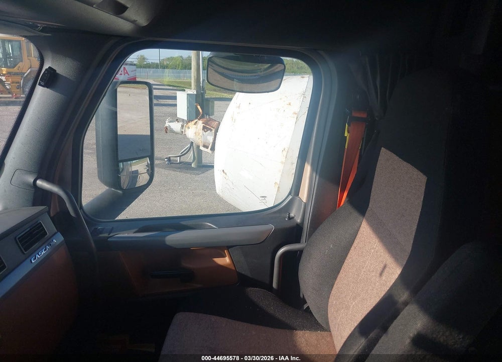 2019 FREIGHTLINER NEW CASCADIA 126 VIN: 3AKJHHDRXKSGC5961