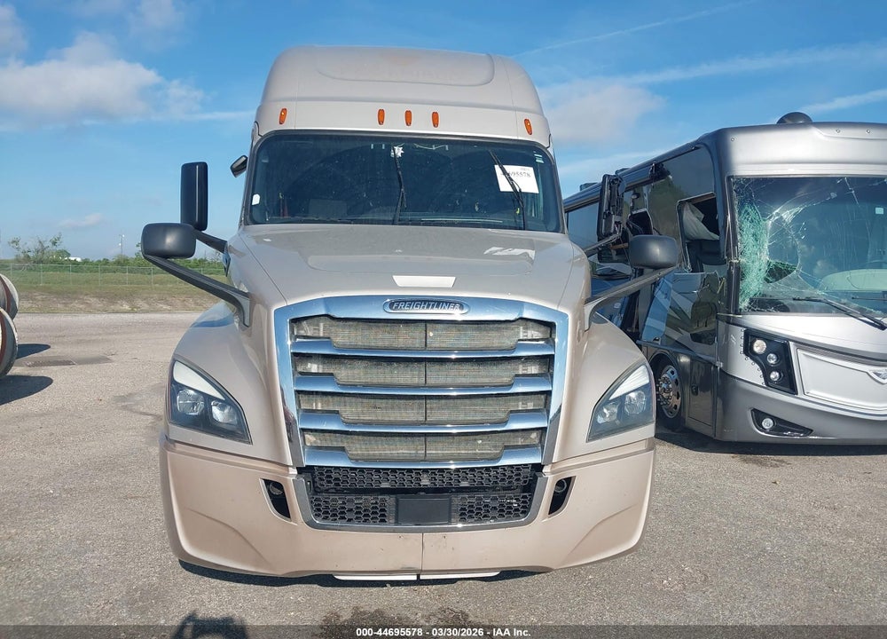 2019 FREIGHTLINER NEW CASCADIA 126 VIN: 3AKJHHDRXKSGC5961