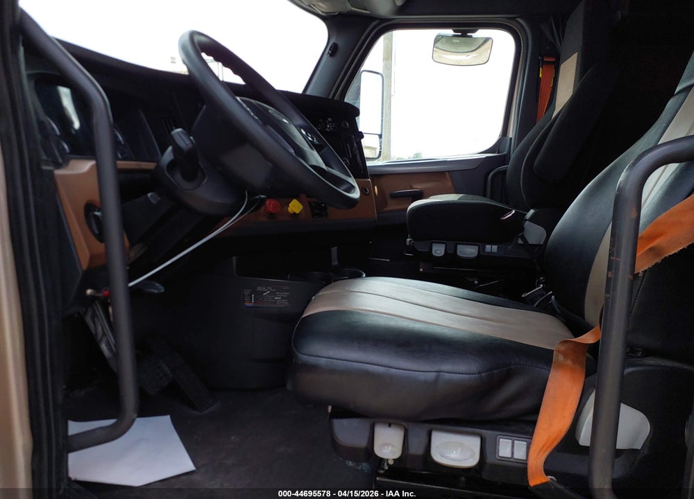2019 FREIGHTLINER NEW CASCADIA 126 VIN: 3AKJHHDRXKSGC5961