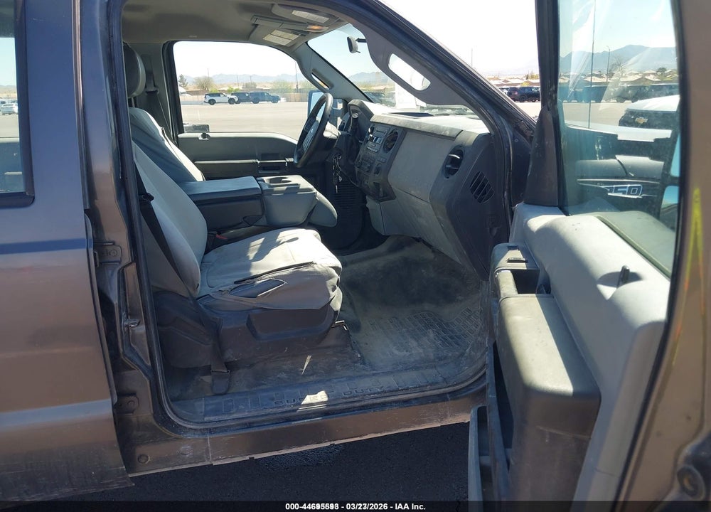 2015 FORD F-350 CHASSIS XL VIN: 1FD8W3G63FED44541