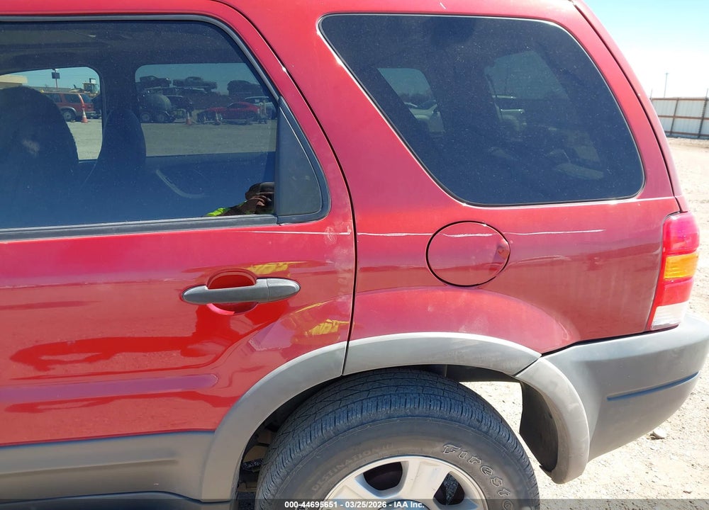 2001 FORD ESCAPE XLT VIN: 1FMCU04161KF77699