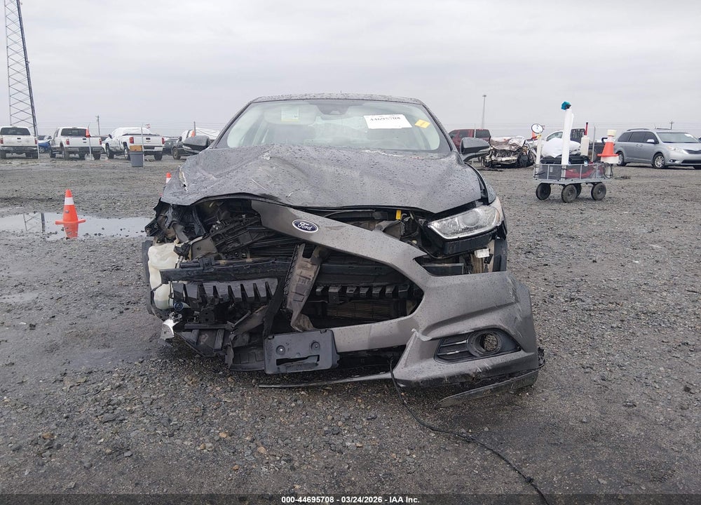 2015 FORD FUSION SE VIN: 3FA6P0HD2FR293525