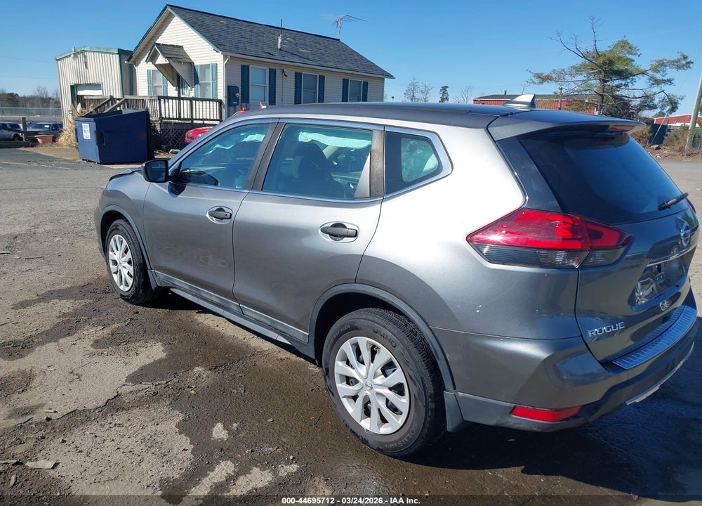 2017 NISSAN ROGUE S VIN: 5N1AT2MV0HC891524
