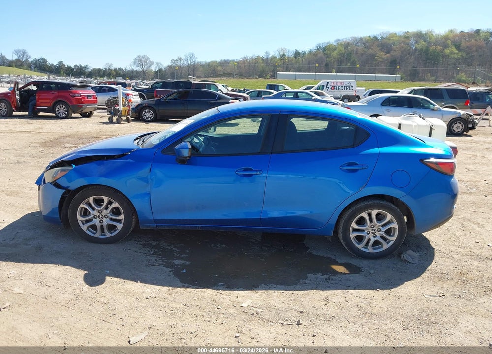2016 SCION IA VIN: 3MYDLBZV1GY131877