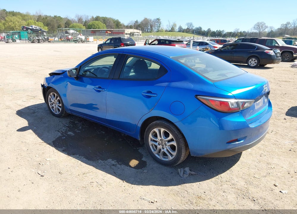 2016 SCION IA VIN: 3MYDLBZV1GY131877