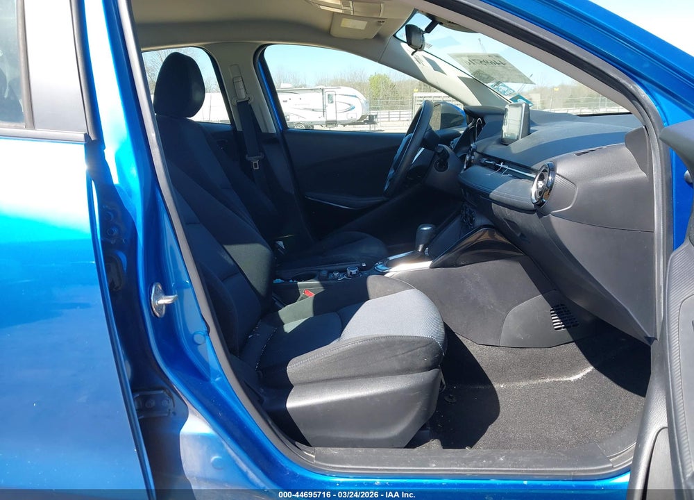 2016 SCION IA VIN: 3MYDLBZV1GY131877