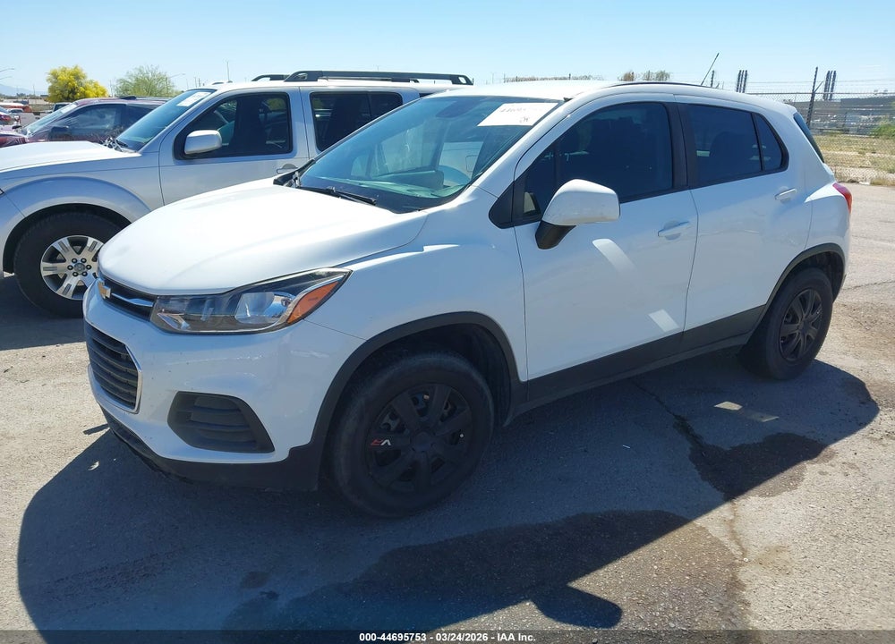 2018 CHEVROLET TRAX LS VIN: KL7CJKSB8JB733680
