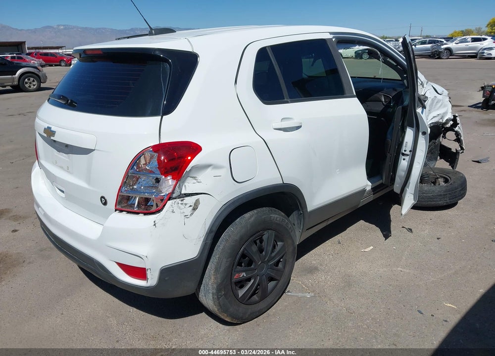 2018 CHEVROLET TRAX LS VIN: KL7CJKSB8JB733680