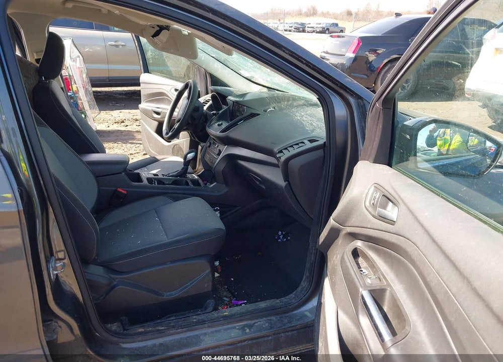 2019 FORD ESCAPE SE VIN: 1FMCU9GD0KUA22411