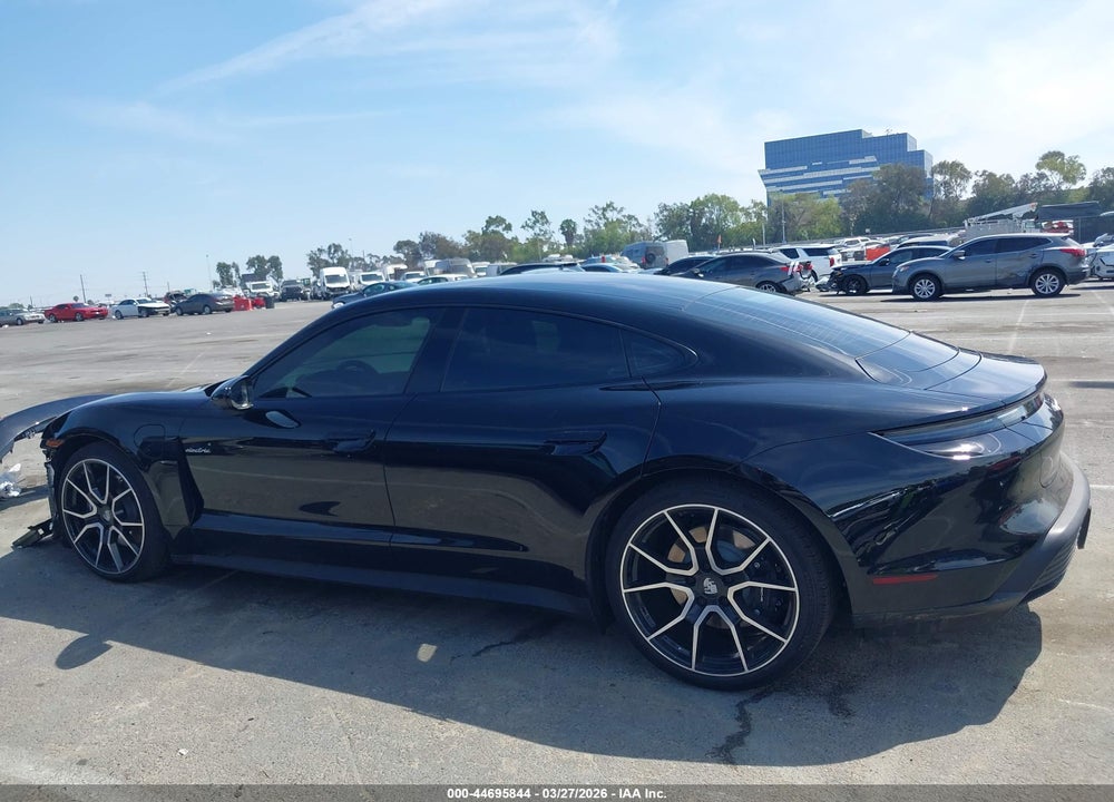 2026 PORSCHE TAYCAN 4/4 BLACK EDITION/BLACK EDITION VIN: WP0AA2Y18TSA08031