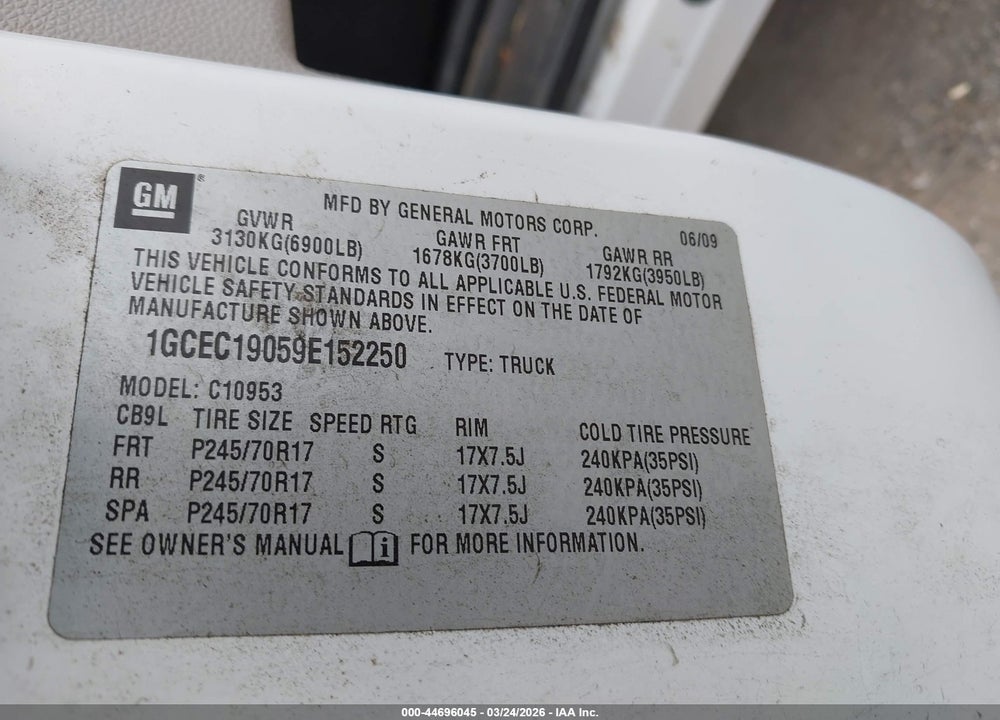 2009 CHEVROLET SILVERADO 1500 WORK TRUCK VIN: 1GCEC19059E152250