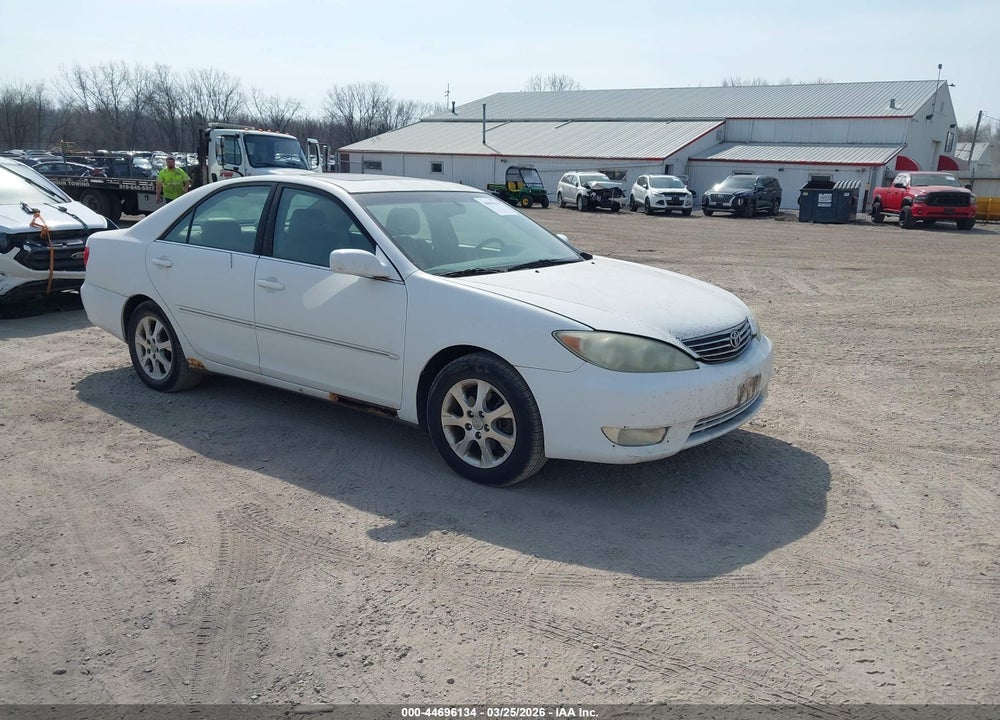 2005 TOYOTA CAMRY XLE V6 VIN: 4T1BF30K65U093998