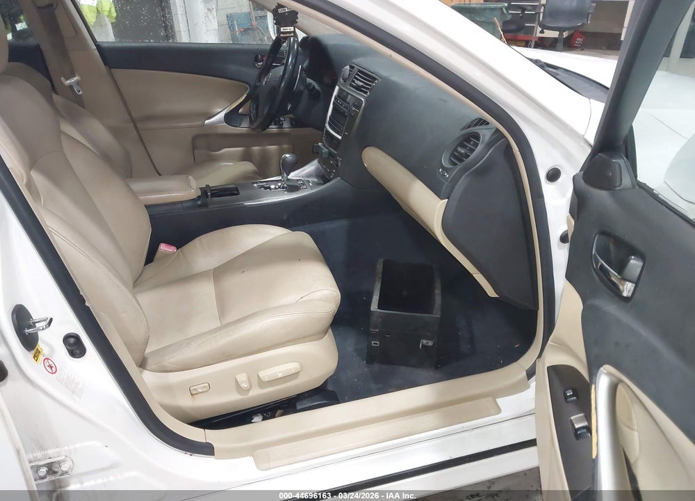 2008 LEXUS IS 250 VIN: JTHCK262782022815