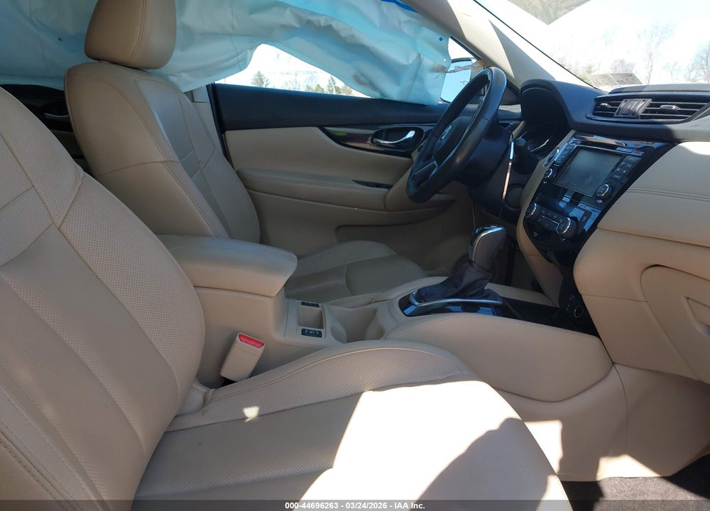 2017 NISSAN ROGUE SL VIN: 5N1AT2MV0HC848141