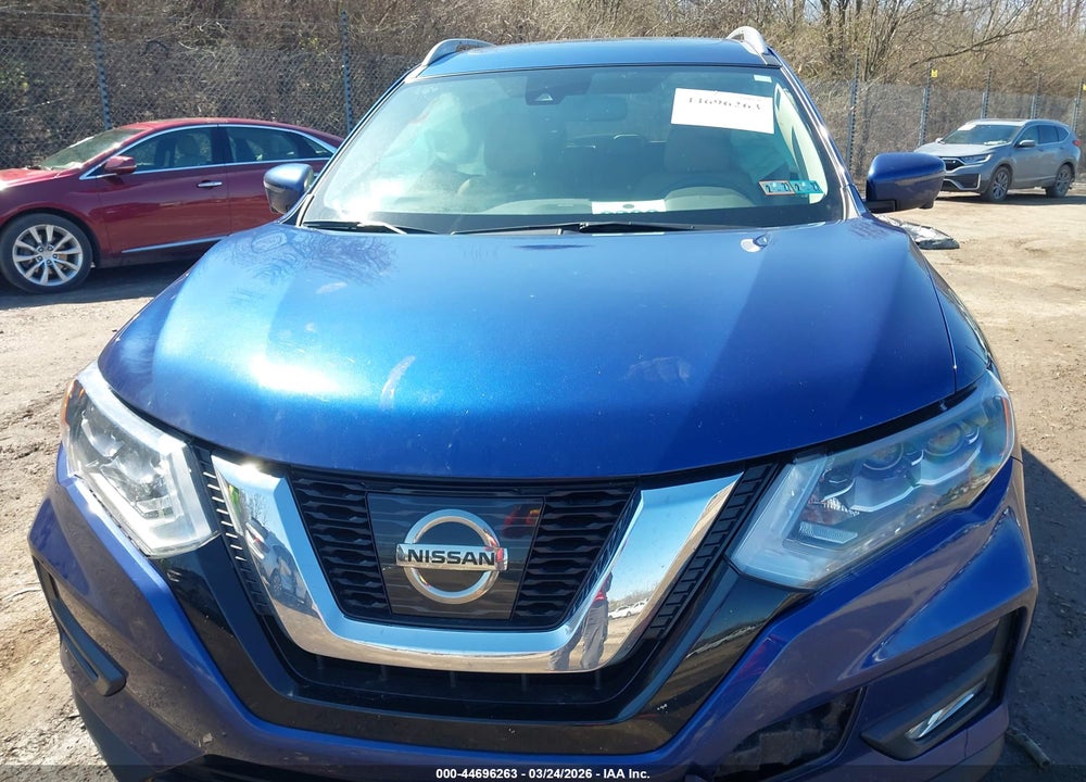 2017 NISSAN ROGUE SL VIN: 5N1AT2MV0HC848141