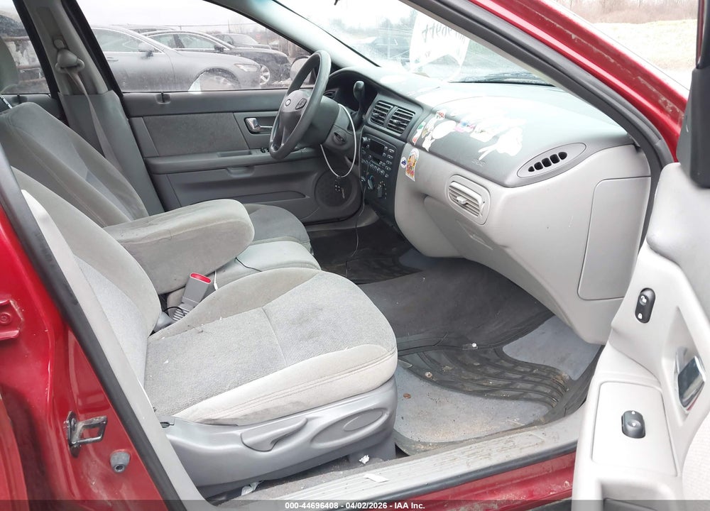 2000 FORD TAURUS SES VIN: 1FAFP55S2YG114104