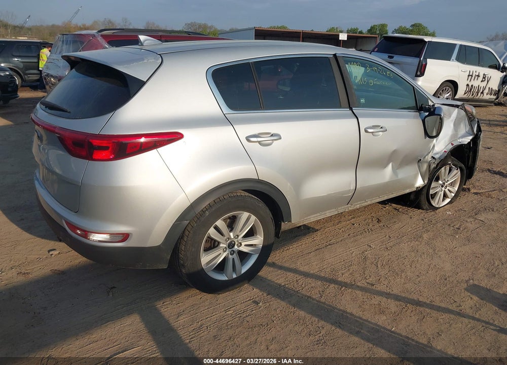 2019 KIA SPORTAGE LX VIN: KNDPM3AC6K7562430