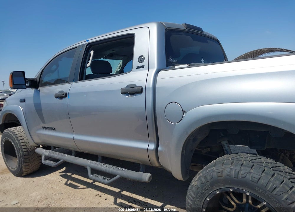 2013 TOYOTA TUNDRA GRADE 5.7L V8 VIN: 5TFDW5F15DX281478