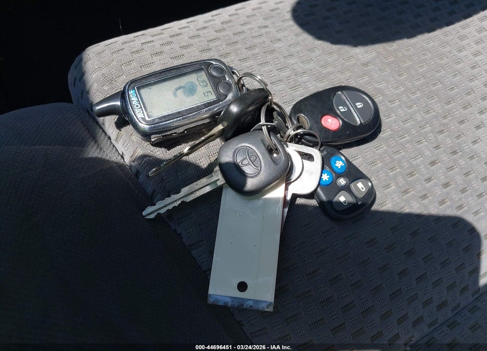 2013 TOYOTA TUNDRA GRADE 5.7L V8 VIN: 5TFDW5F15DX281478