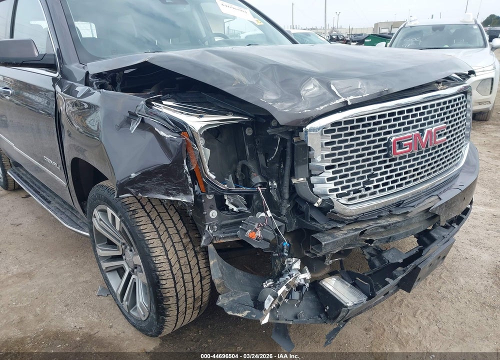 2017 GMC YUKON DENALI VIN: 1GKS2CKJ0HR279469