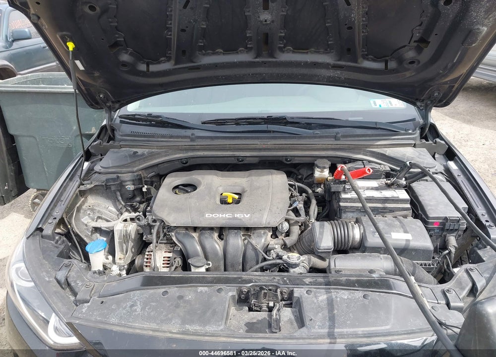 2018 HYUNDAI ELANTRA SE VIN: KMHD74LF2JU467169