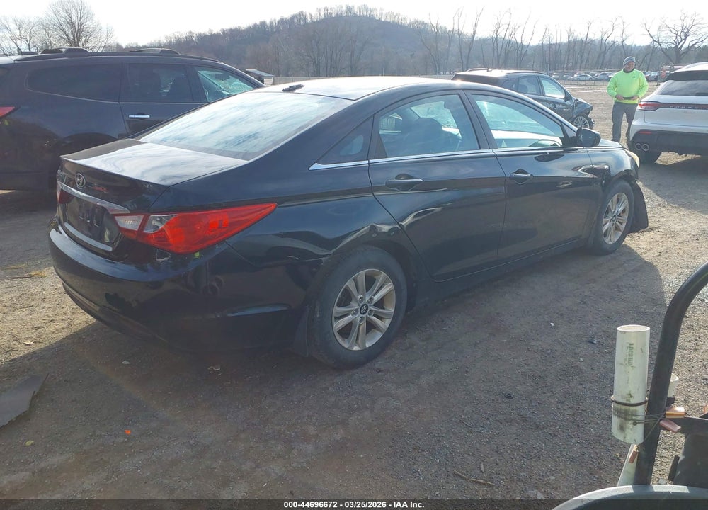 2012 HYUNDAI SONATA GLS VIN: 5NPEB4AC6CH502809