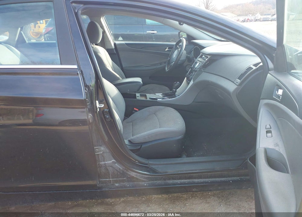 2012 HYUNDAI SONATA GLS VIN: 5NPEB4AC6CH502809