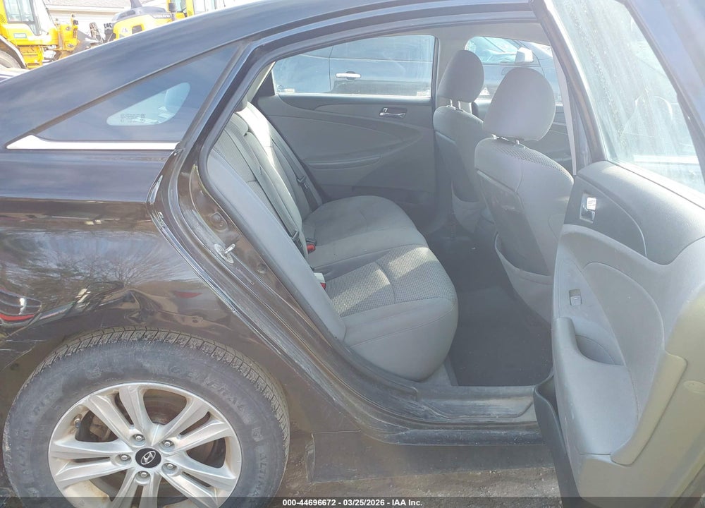 2012 HYUNDAI SONATA GLS VIN: 5NPEB4AC6CH502809