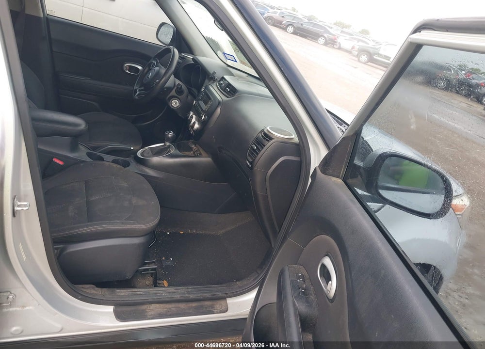 2015 KIA SOUL VIN: KNDJN2A28F7753079