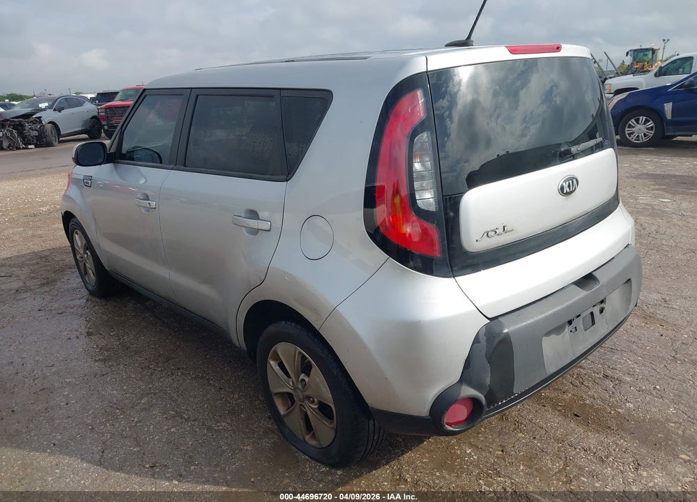 2015 KIA SOUL VIN: KNDJN2A28F7753079