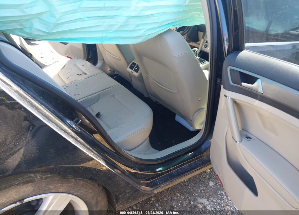 2015 VOLKSWAGEN GOLF SPORTWAGEN TDI S 4-DOOR VIN: 3VWFA7AU9FM504678