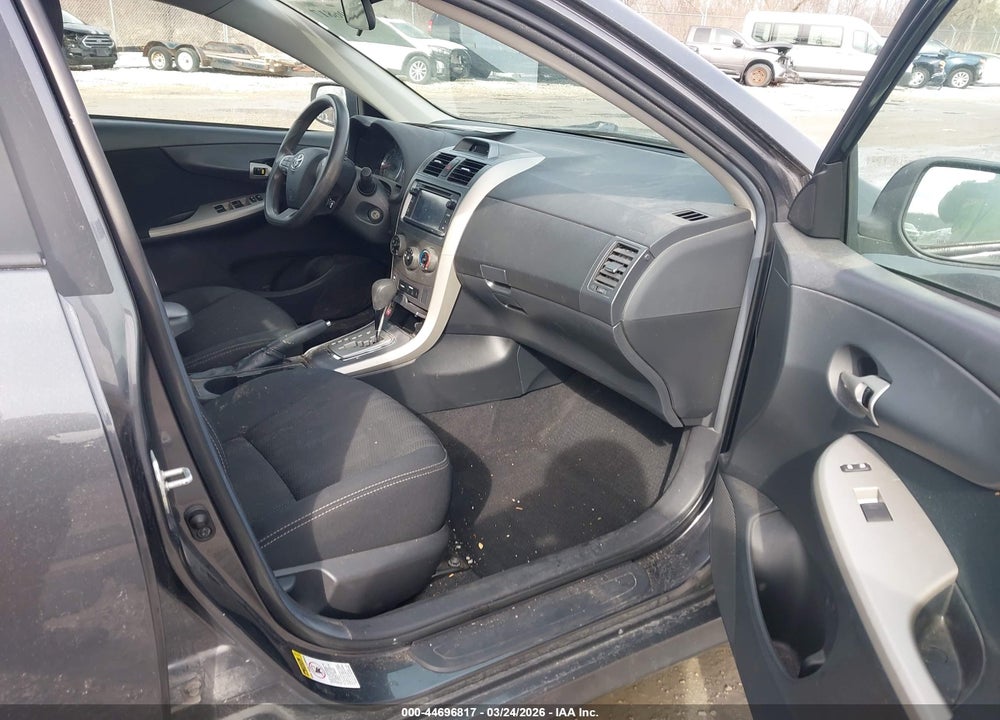 2013 TOYOTA COROLLA S VIN: 2T1BU4EE4DC108657