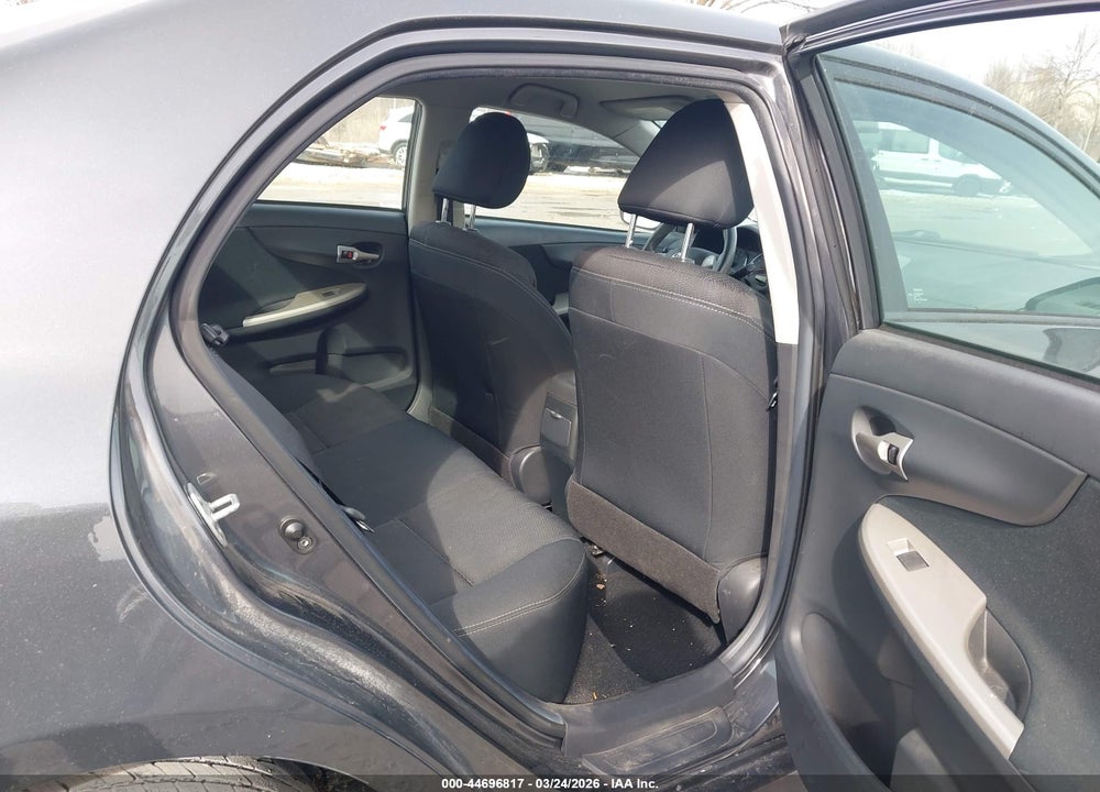 2013 TOYOTA COROLLA S VIN: 2T1BU4EE4DC108657