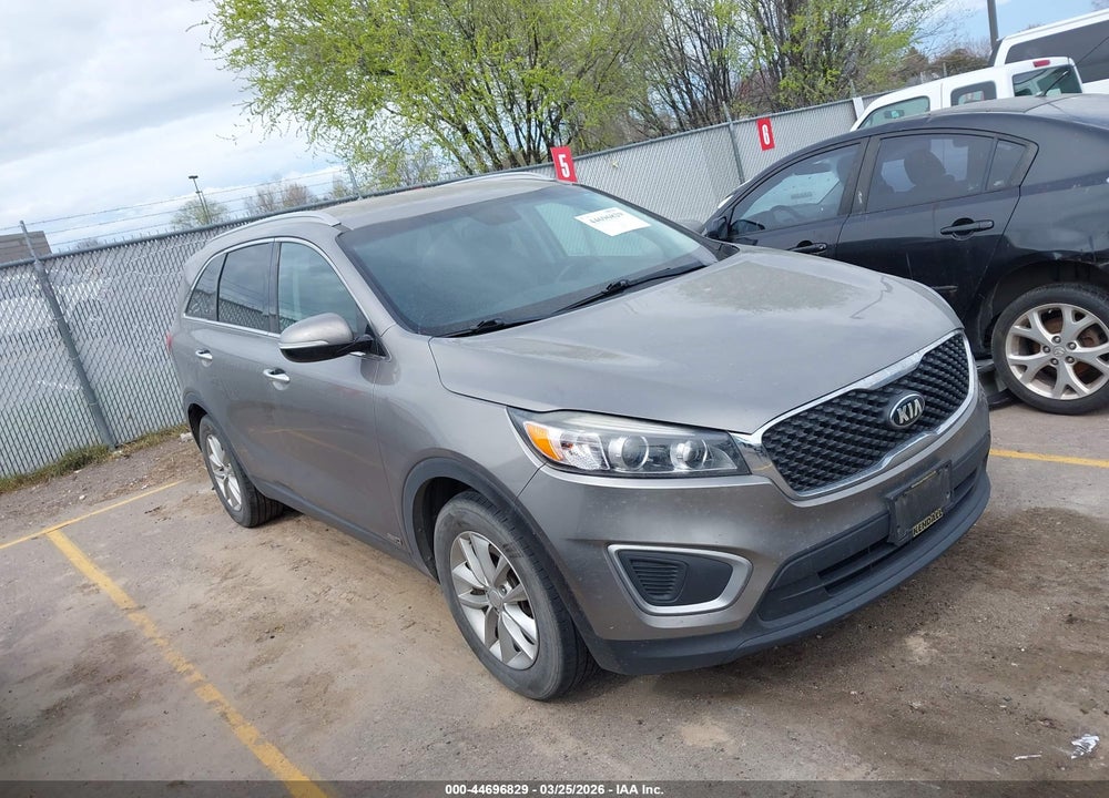 2018 KIA SORENTO 2.4L LX VIN: 5XYPGDA37JG377169