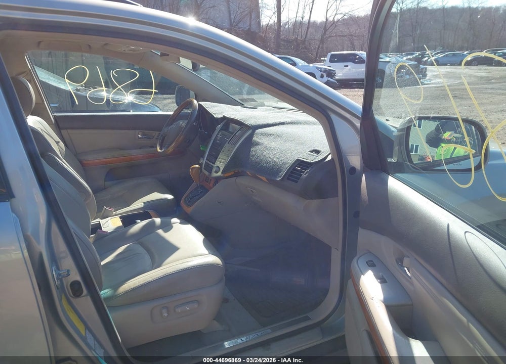 2005 LEXUS RX 330 VIN: 2T2HA31U45C041520