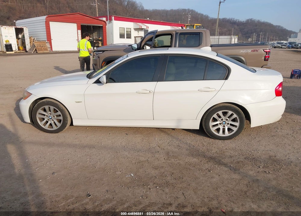 2006 BMW 325XI VIN: WBAVD13566KV13187