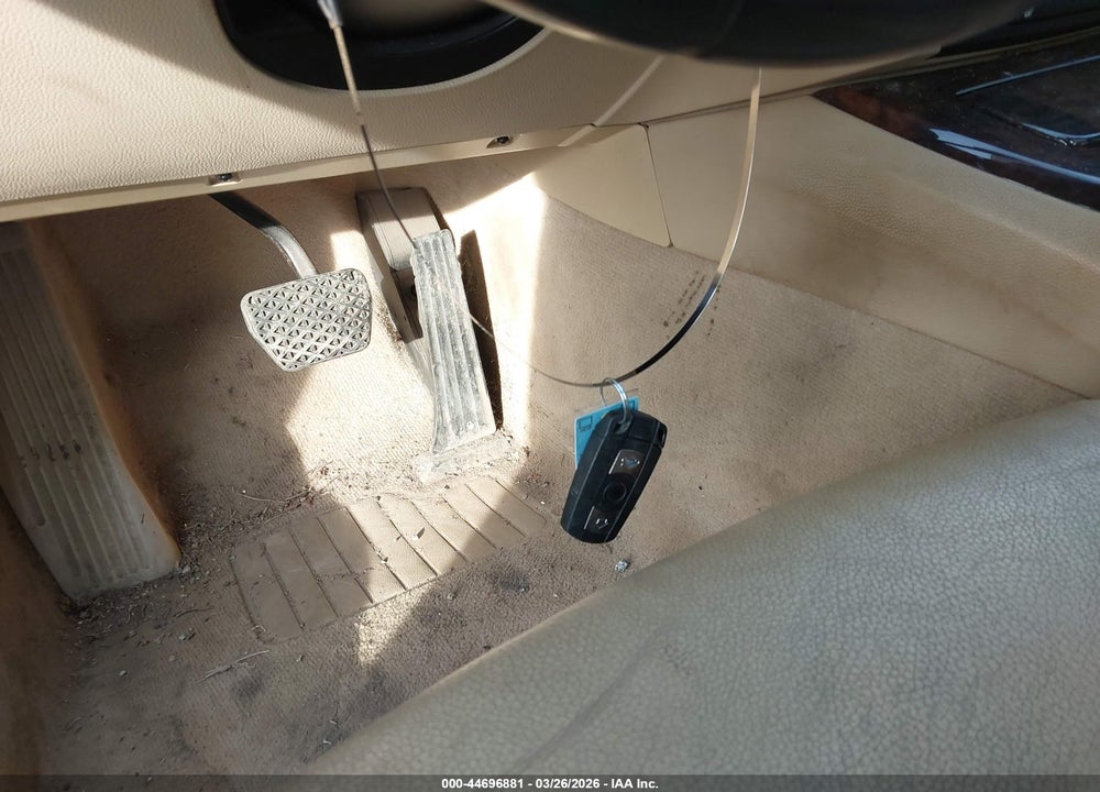 2006 BMW 325XI VIN: WBAVD13566KV13187
