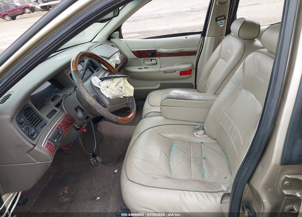 2000 MERCURY GRAND MARQUIS LS VIN: 2MEFM75W4YX701043